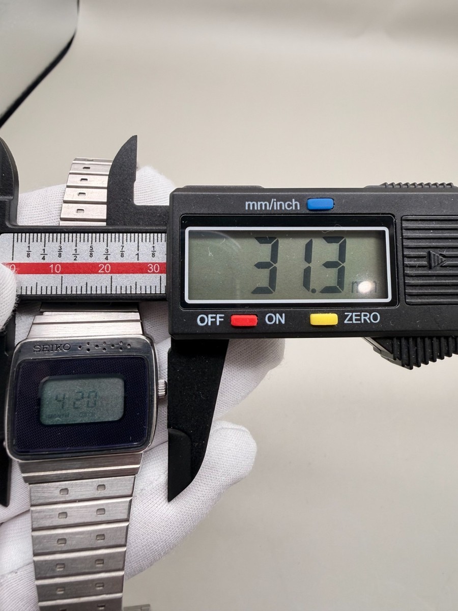 Seiko B137-4020 Vintage LCD Digital Watch, 31.3mm, Stainless Steel