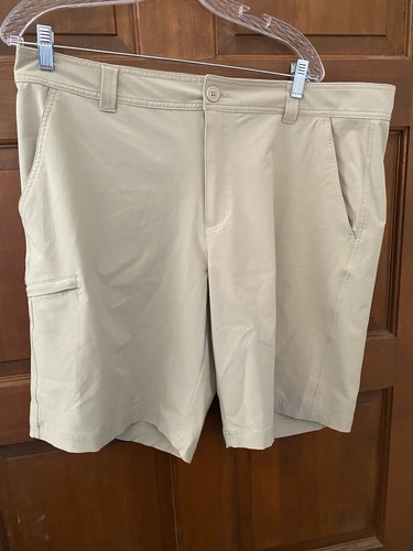 Columbia Men's Shorts Sportswear 1-Charcoal/1-Beige Size 38 (EUC) - Picture 1 of 6