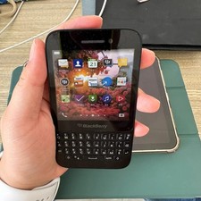 Blackberry Q5 8GB 2GB QWERTY Keyboard CellPhone CCD Effect LTE Unlocked Original