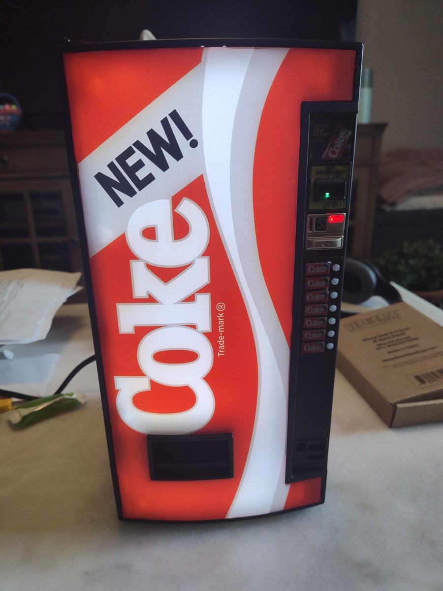 New Wave Toys 1/6 COCA-COLA REPLICA VENDING MACHINE MINI FRIDGE +