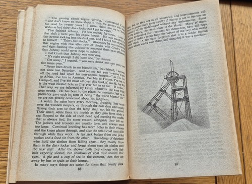MINERS DAY - B. L. Coombes 1945 1st - A Penguin Special - Vintage Penguin P/B - Picture 8 of 12