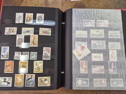 Album De Timbres Etrangers. 10 - 第 11/15 張圖片
