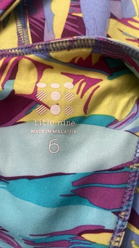 Abito sportivo Title Nine Arabella stampa tropicale racerback taglia 6 - Foto 3 di 4