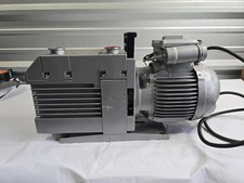 Leybold Trivac rotary vane vacuum pump D16B
