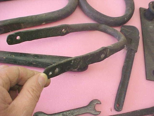 Vintage primitive antique tools lot clevis clevises hammer pipe wrench others - Picture 8 of 9