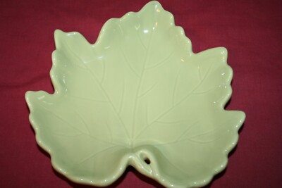 HMK Green Maple Leaf Ceramic Trinket or Candy or Serving Dish