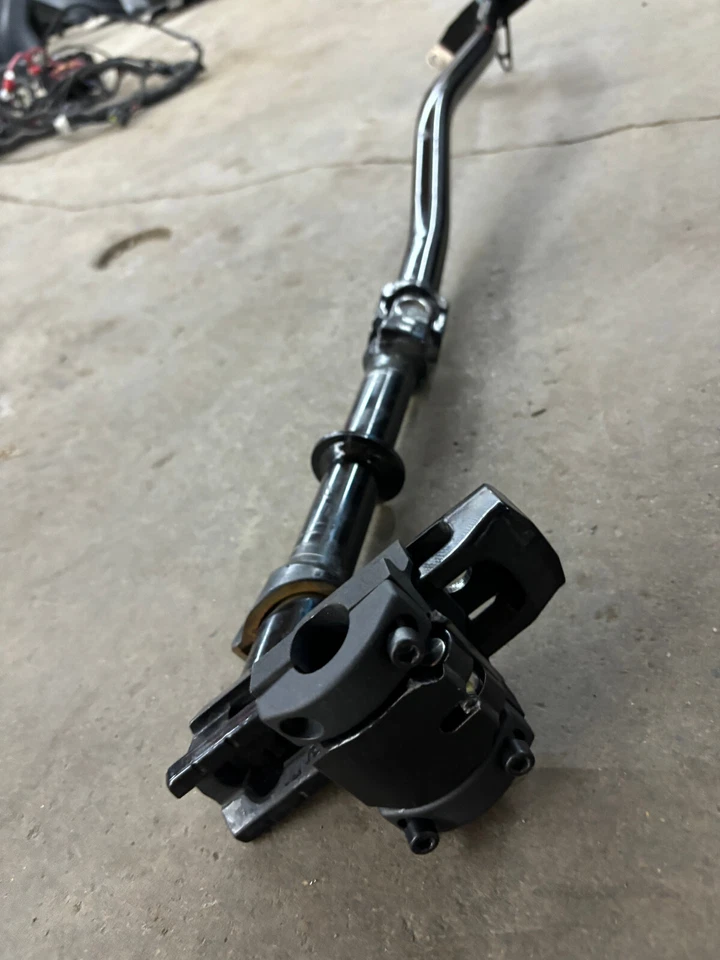 Can Am Ryker 600 ACE STD 900 19 20 21 22 23 2022 OEM columna de dirección eje vástago Foto 4 de 4