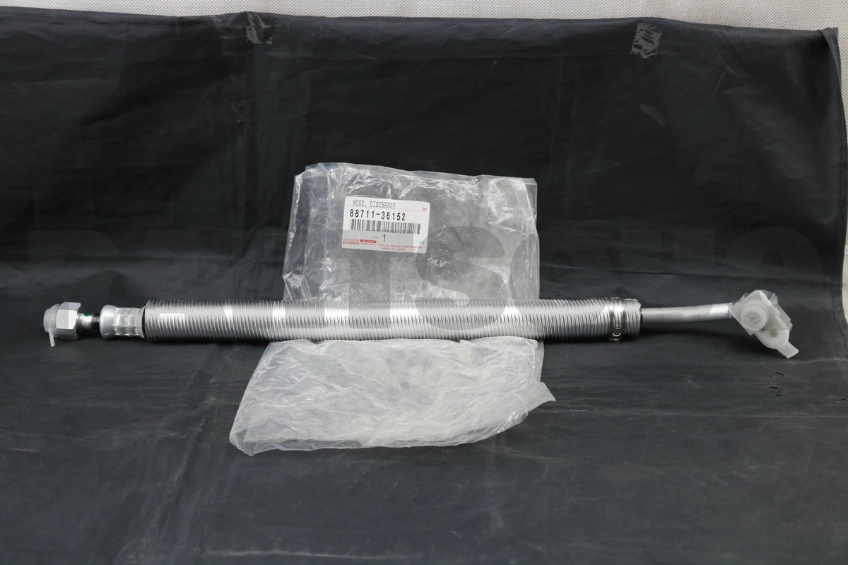 8871136152 Genuine Toyota HOSE, COOLER REFRIGERANT DISCHARGE, NO.1  
