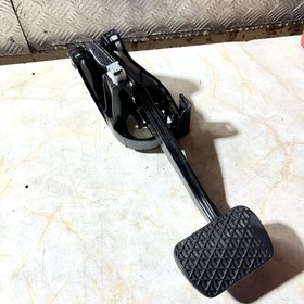 Mercedes C220 cdi w204 2007 brake pedal & sensor A2042902201