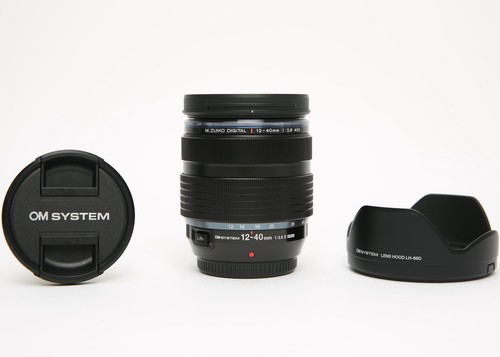 OM SYSTEM M.Zuiko Digital ED 12-40 mm f/2.8 PRO II obiettivo da largo a ritratto lunghezza - Foto 1 di 7