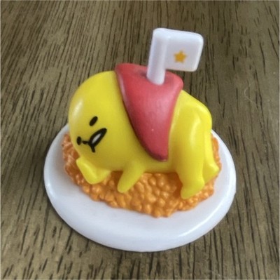 Sanrio Gudetama 3D Effect Plastic Figurine on Plate, Yellow/White, 2010s
