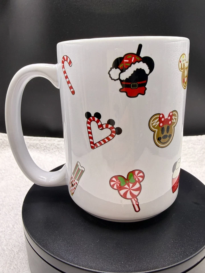 Taza de café Disney Holiday Snack 15 oz Foto 3 de 3