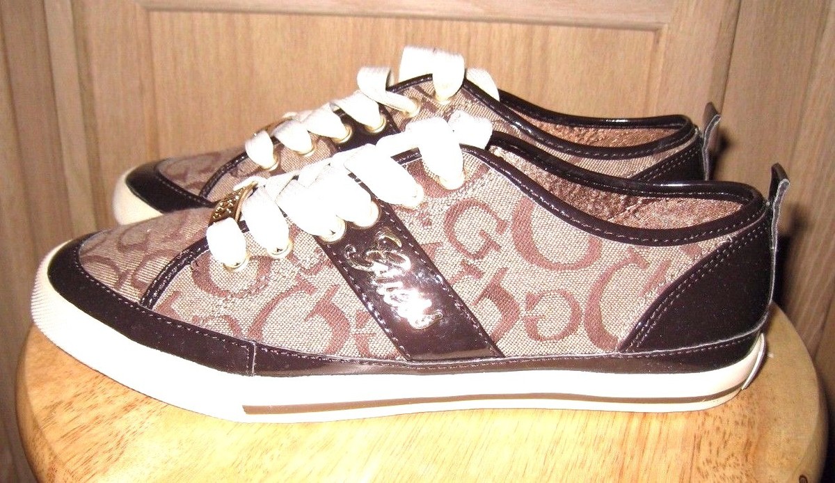 GUESS Briar Medium Natural /Brown Logo Fabric Fashion Sneakers