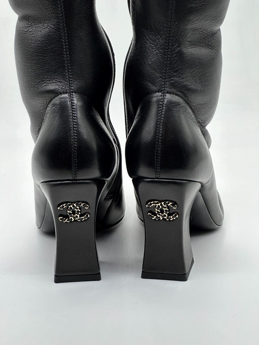 CHANEL 21B Stretch Leather CC Curved Heel Knee High Tall CHANEL 21B Stretch Leather CC Curved Heel Knee High Tall