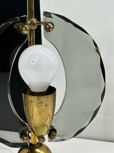 Petite 1950s Fontana Arte Mid-Century Modern Brass and Glass Italian Table Lamp - Picture 7 of 16