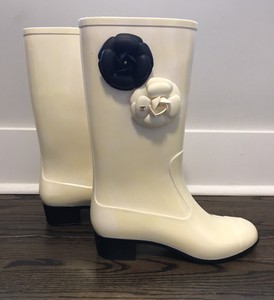 chanel 9 boots