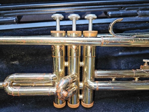 Bach 1530 Trumpet w/ Case&MP, USA, Good condition, Stuck-Main-Curve - Picture 12 of 12