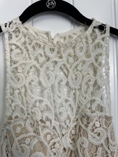 Elegant Ivory Lace Mini Dress with Padding – Size 0