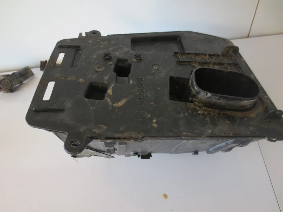 Polaris Sportsman 850 XP 2011 usado OEM Air Breather Box Foto 2 de 4