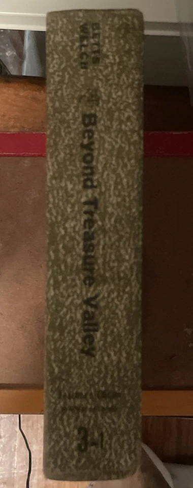 1965 3rd grade Teachers Edition Reading Textbook.  “Beyond Treasure Valley” - Image 2 of 4