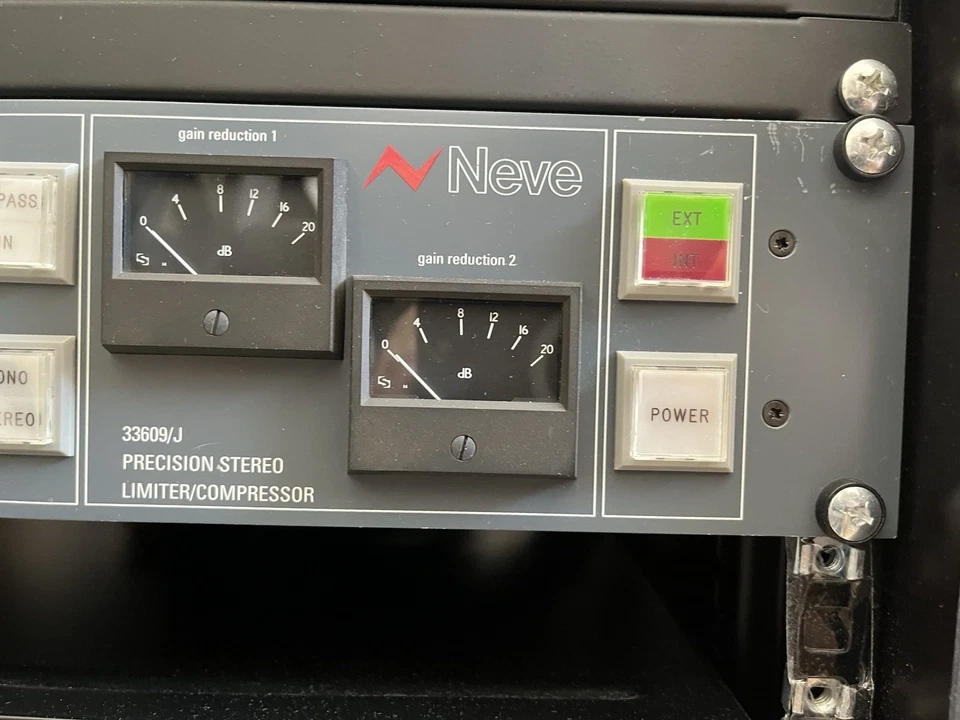 Neve 33609/J Stereo Limiter/Compressor - Please read description condition - Image 3 of 4