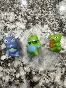 E4459: Lost Kitties figurine chaton surprise - couleur aléatoire