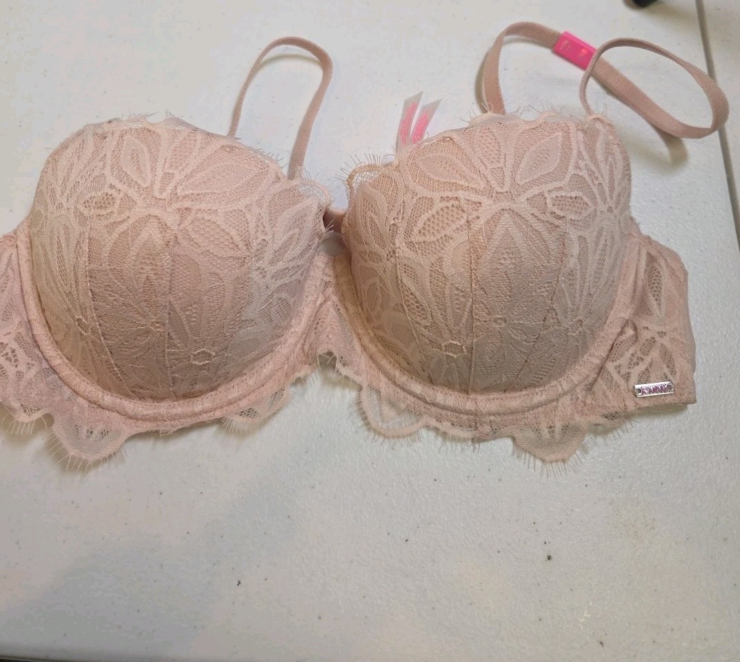 PINK Victoria’s Secret Push Up Bra 36B Light Pink Eyelash Lace NWT