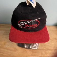 VINTAGE CHICAGO BULLS NBA SNAPBACK HAT 1990'S NW/TGS