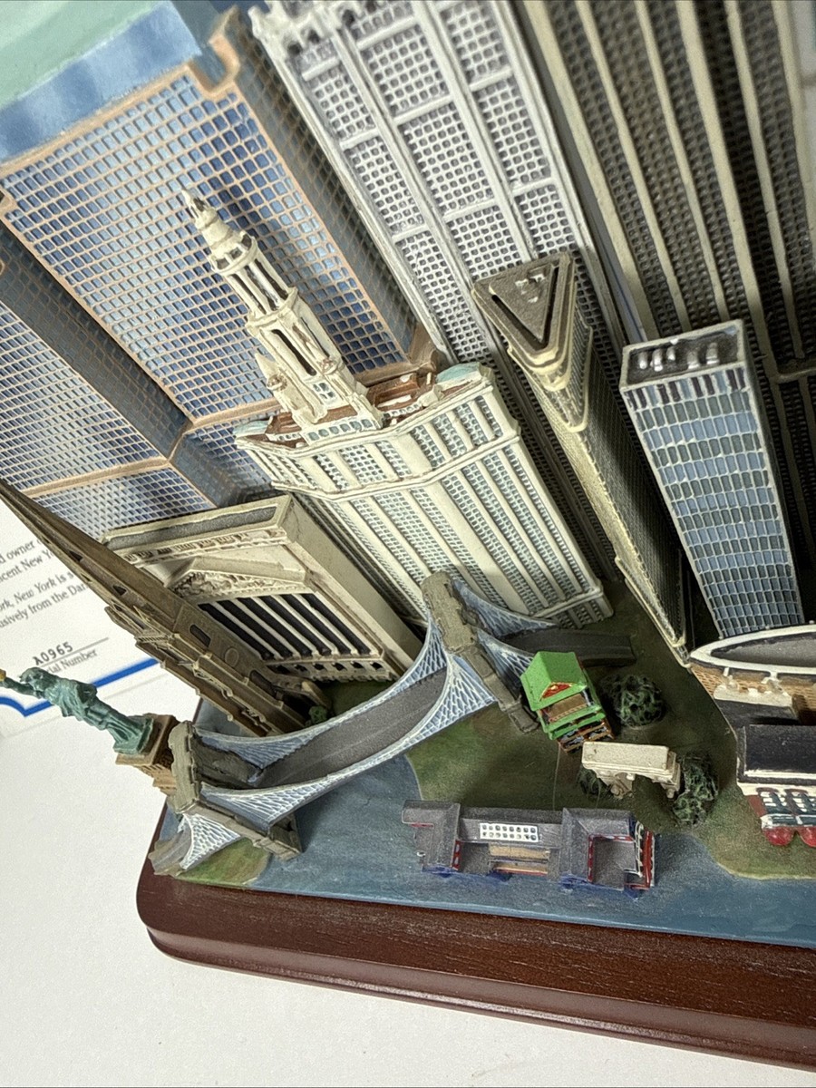 NEW YORK CITY SKYLINE DANBURY MINT MANHATTAN Landmark Buildings