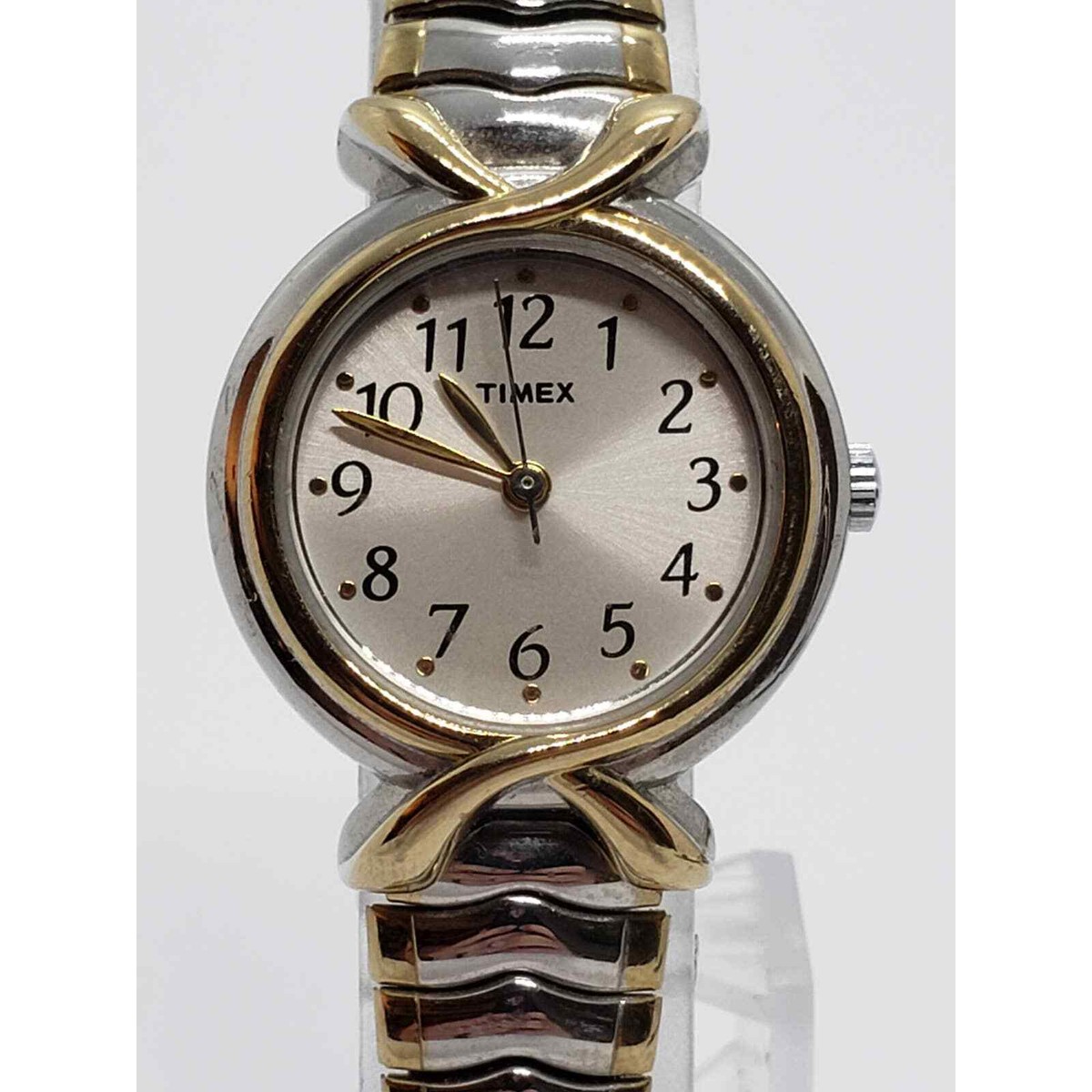 Timex Women\'s watch. Silver face, gold bevel. Dress watch Timex Women main image 2