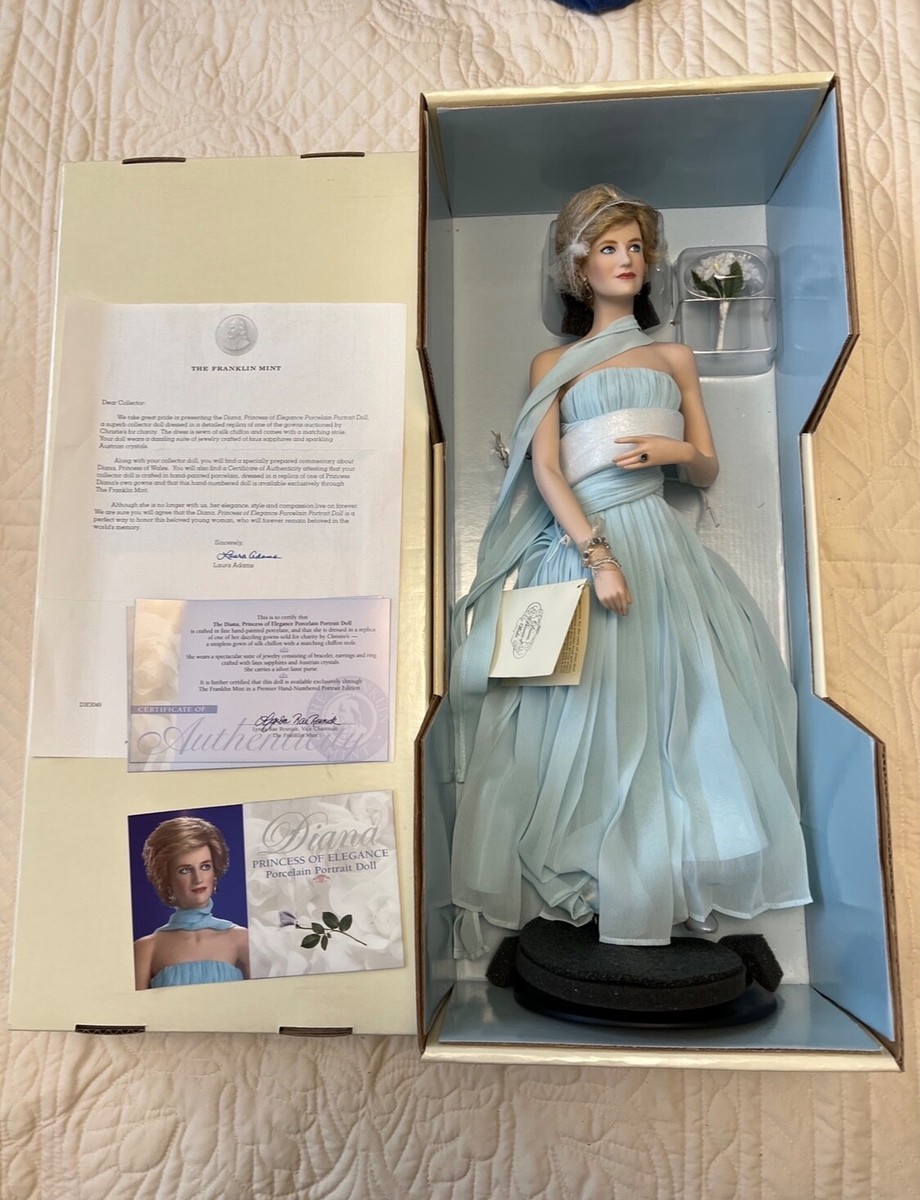 FRANKLIN MINT DIANA PRINCESS OF ELEGANCE BLUE GOWN PORCELAIN DOLL
