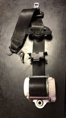 BMW 3 Touring E91 320d Sicherheitsgurt vorne links 9117219