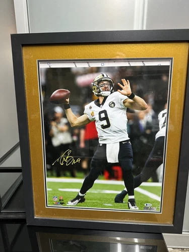 Drew Brees Signed Framed 16x20 New Orleans Saints Record Breaking Photo BAS