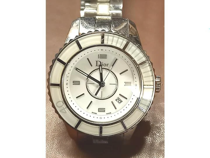Montre bracelet suisse Dior saphir blanc pour femme dans sa boîte d'origine et sa provenance ~ 7240