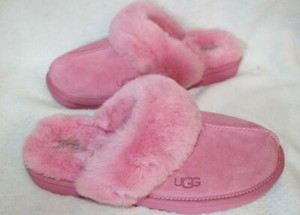ugg slippers 7.5