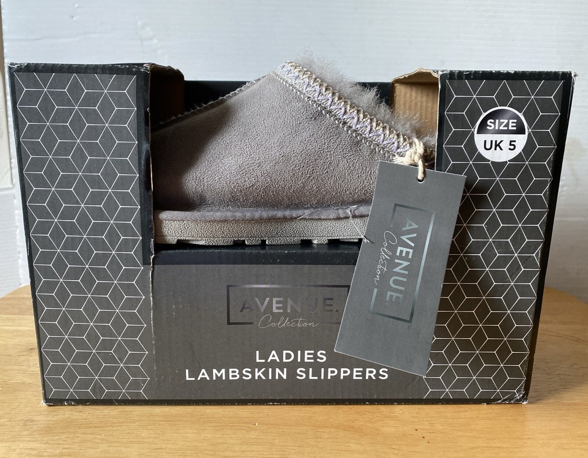 Avenue Collection ladies Lambskin Sheepskin slippers Grey Size