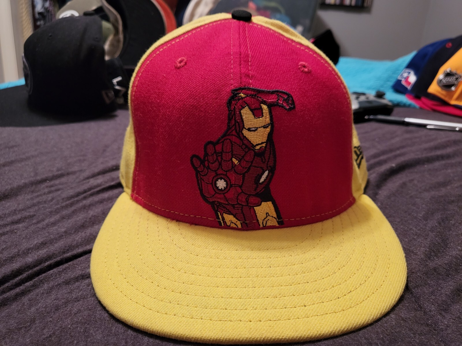 MEN'S NEW ERA IRON MAN FITTED HAT SIZE 7 3/8