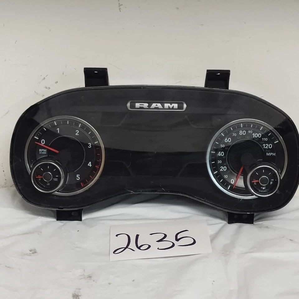Ram 2500 3500 2024 diésel velocímetro cuadro de instrumentos indicadores millas desconocidas Foto 2 de 4