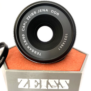 Canon EOS/EF Fit Carl Zeiss 50mm Full Frame Lens for DSLR Cameras Mint Serviced