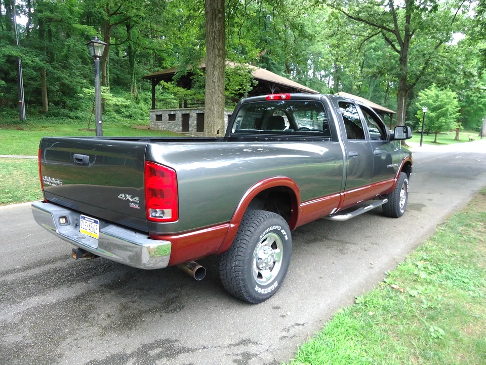 2003 Dodge Ram 2500 2003 Dodge Ram 2500 4X4 70K 1-OWNER 5.9 L CUMMINS DIESEL - Image 3 of 4