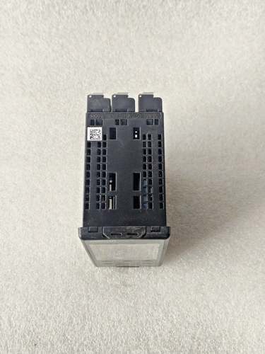 NEW- OMRON E5EN-H DIGITAL CONTROLLER E5EN-HAA2HHBFMD-500 - Picture 9 of 19