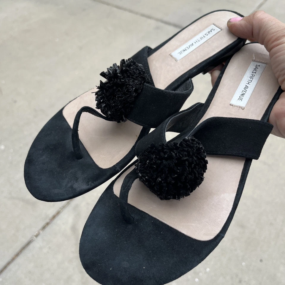 SAKS FIFTH AVENUE Womens Sandals Size 8.5 Black Suede Pom Pom Slip On Flat - Image 2 of 4