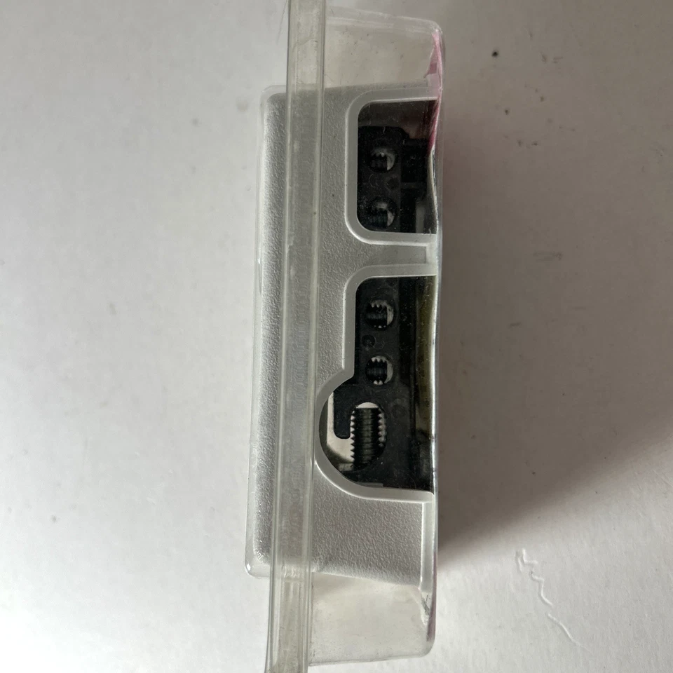 Arlington GB5 White Intersystem Zinc Grounding Bridge 4 Terminals New in Package - Image 3 of 4