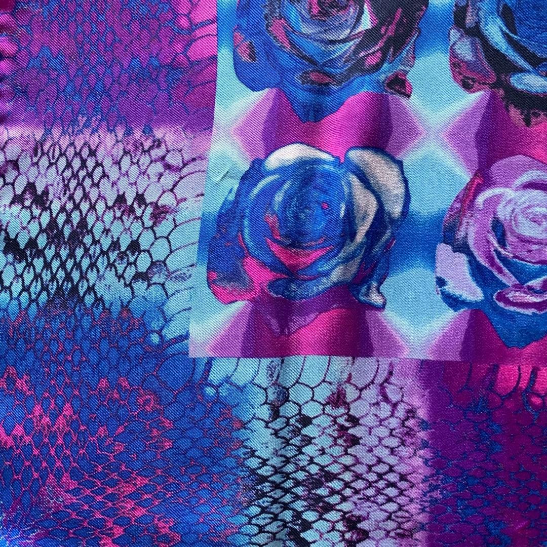 Used Good Condition GUCCI Rose and Python Silk Sc… - image 5