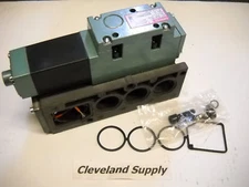 NUMATICS 252SA415M000061 PNEUMATIC SOLENOID VALVE  24V NEW CONDITION / NO BOX