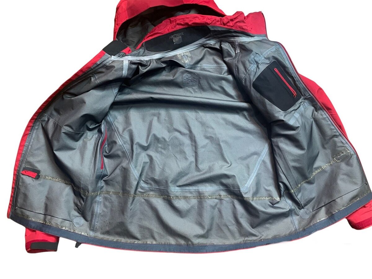 Vintage 2000's Arc'teryx Sidewinder Shell Jacket Red Size Vintage 2000's Arc'teryx Sidewinder Shell Jacket Red Size