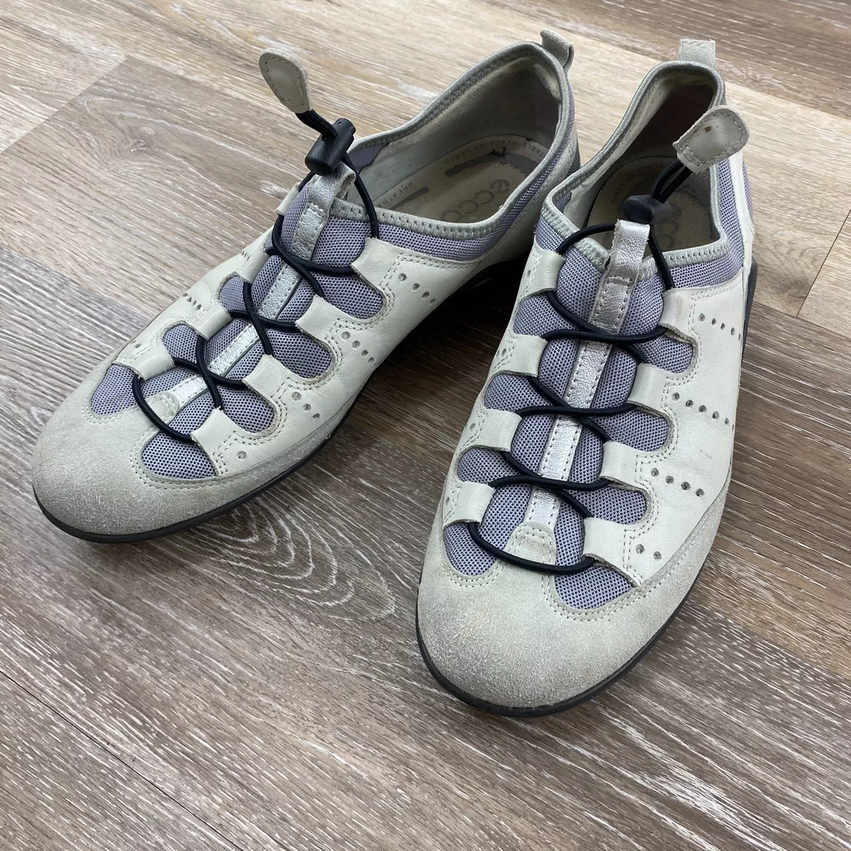 ECCO Toggle White Gray Dressy Suede Leather Sneakers Bone Shoes