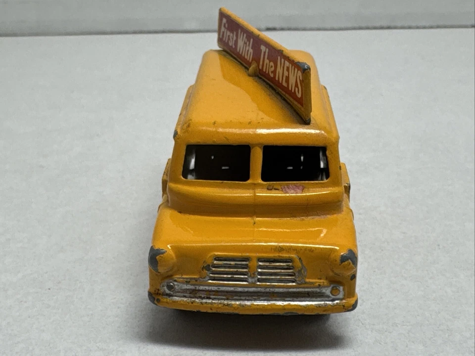 Lesney Matchbox No. 42 Evening News Van yellow &  Red. First With The News - Image 4 of 4