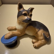 Franklin Mint 1987 German Shepherd With Hat Porcelain Figurine almost 5”