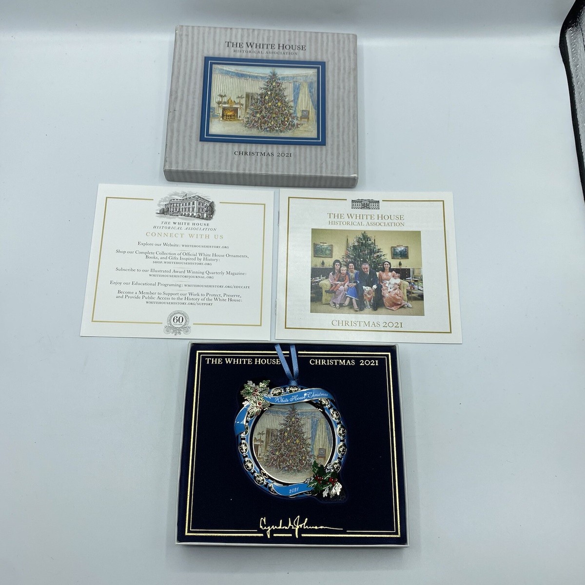 White House Historical Association 1998 - Ornamenti Di Natale Ufficiali In Porcellana: Commemorativo Presidente James Buchanan